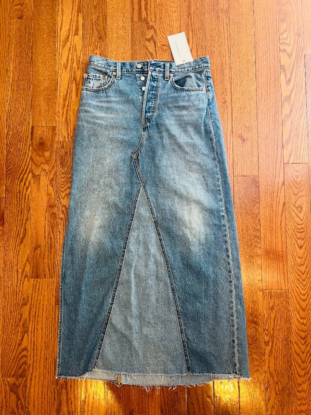 Levi's Premium Side Slit Icon Long Skirt BRAND NEW with tags Size 27 - Picture 16 of 16